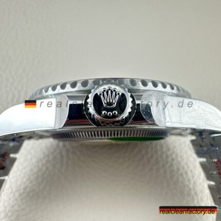 Clean Factory Rolex GMT-Master II "Bruce Wayne" | 126710GRNR | Schwarz-Graue Lünette